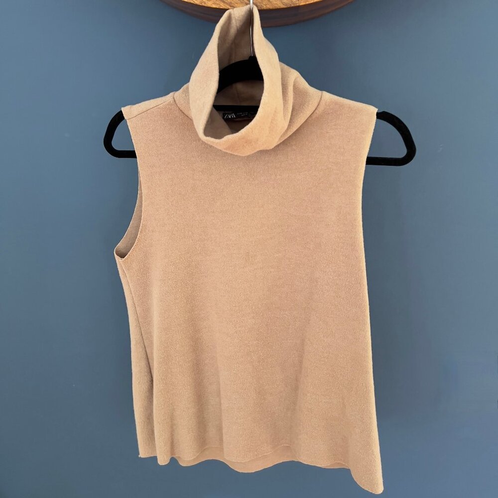 ZARA turtleneck sleeveless supersoft top Medium in Camel